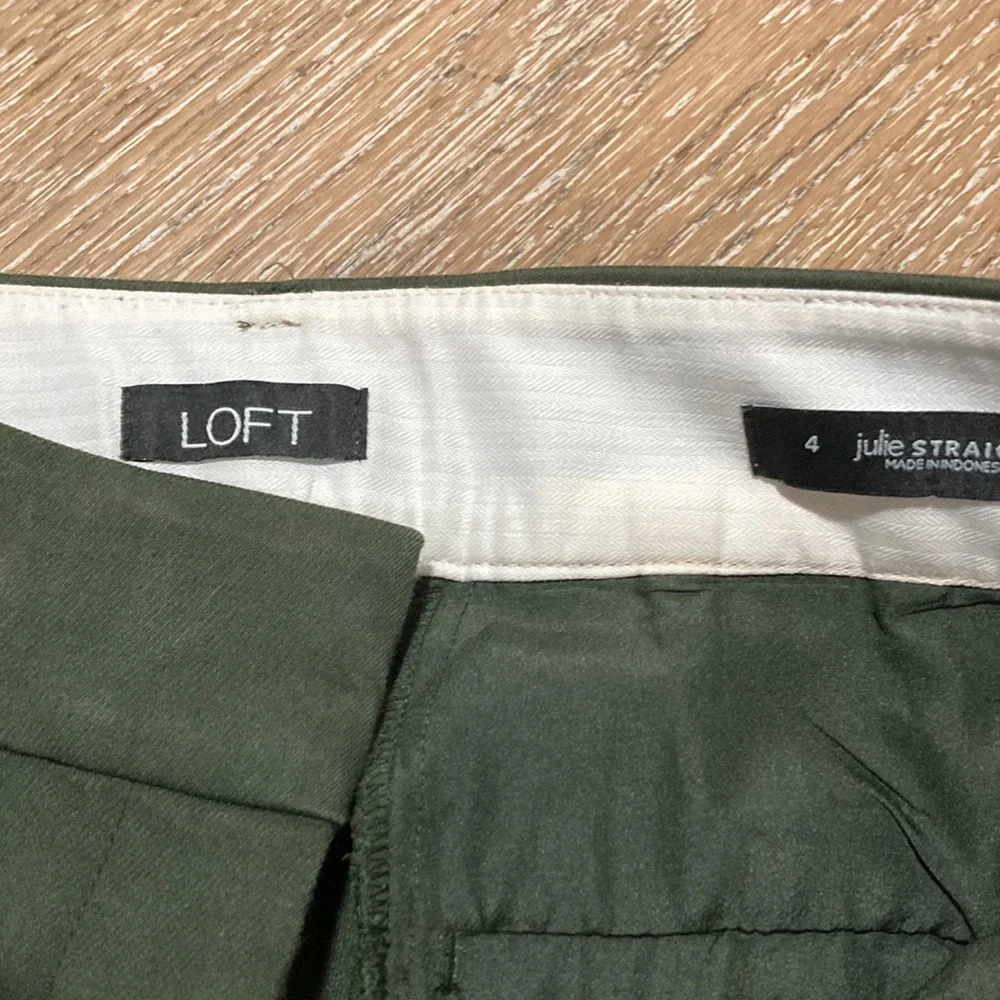 Loft olive green Julie straight size 4_5